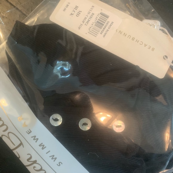 Beach bunny Kylie crop top NWT M - Picture 3 of 3